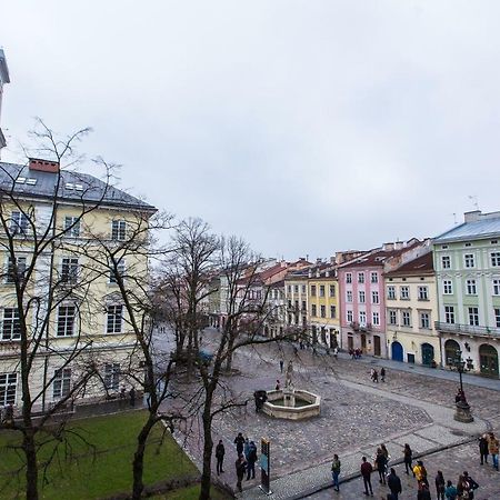 Apartments On Rynok Square Lviv Exterior photo