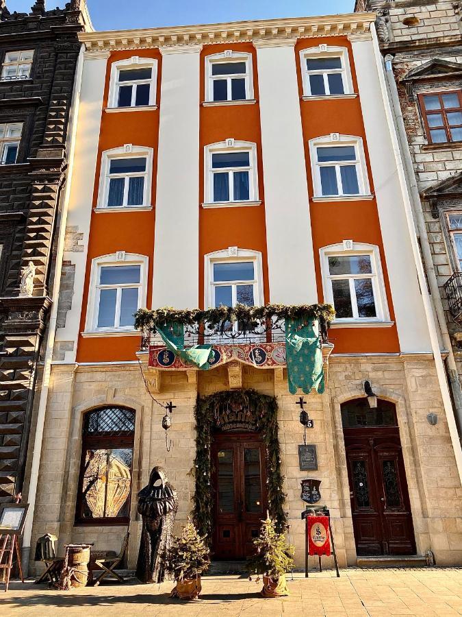 Apartments On Rynok Square Lviv Exterior photo